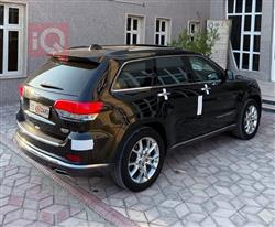 جیپ گراند شیرۆکی